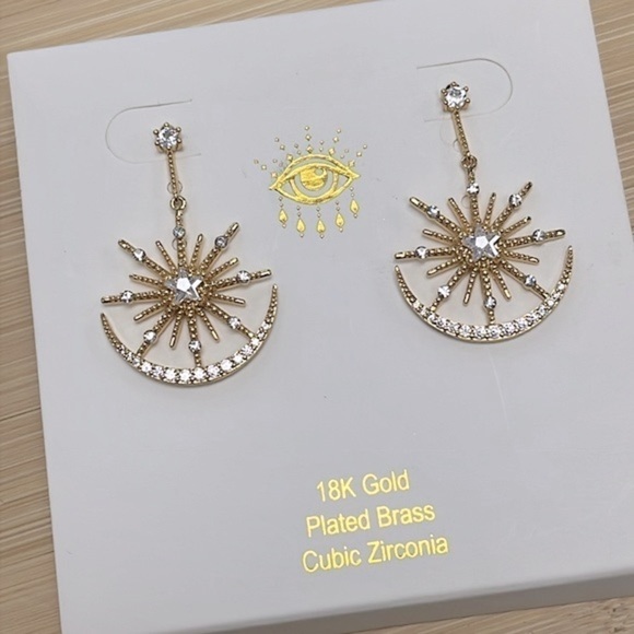 Brand New Eye Candy 18K Gold Plated Star Crescent Moon Rhinestone Drop Earrings - Picture 4 of 14